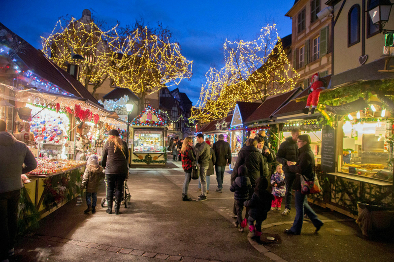 fr-alsace-christmas-market_place-jeanne-darc